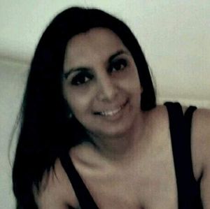 Meet your Posher, Desha